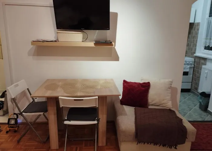 Apartament Epres Flat *